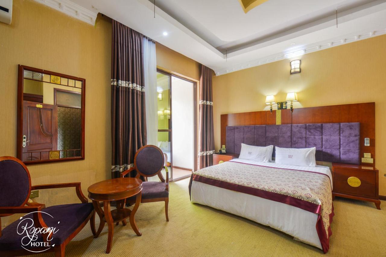 Ropani Hotel Kitende Exterior photo