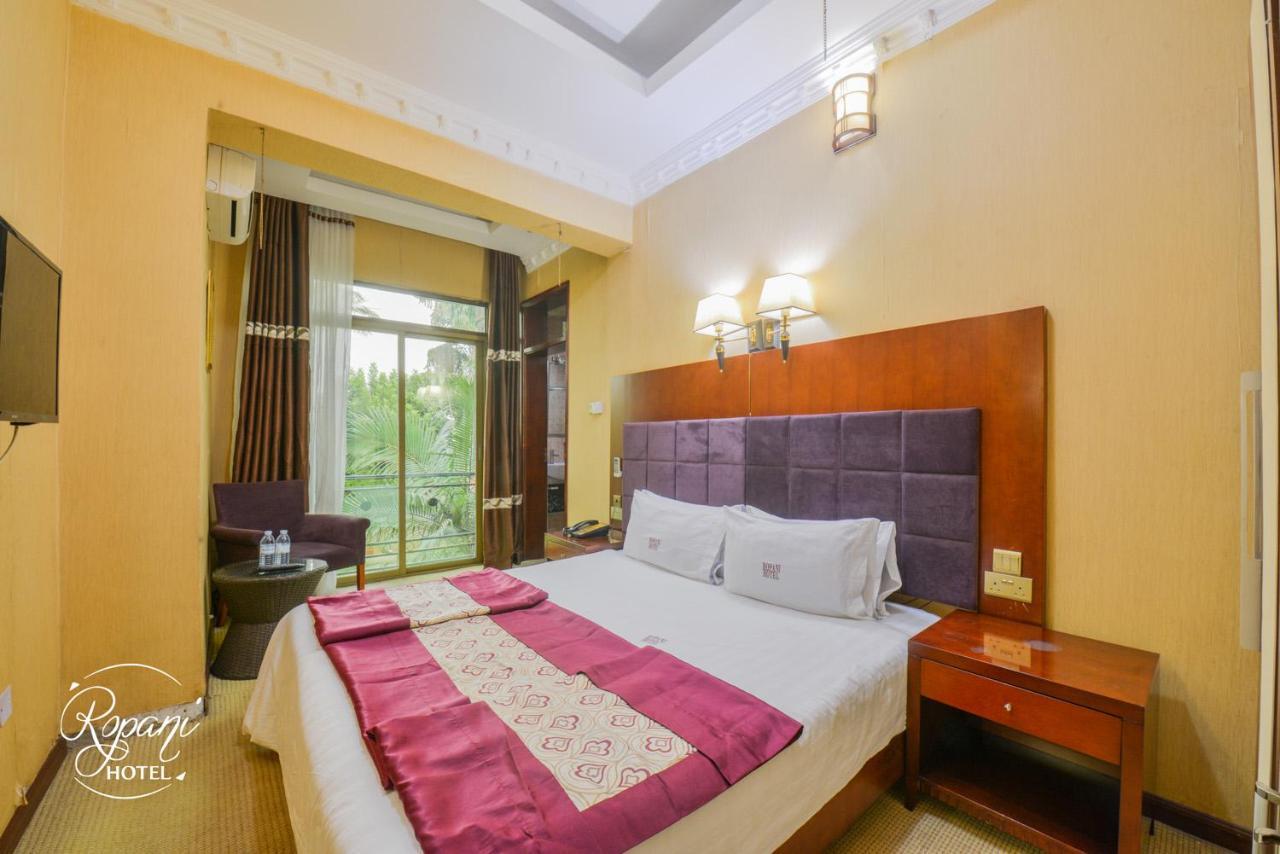 Ropani Hotel Kitende Exterior photo
