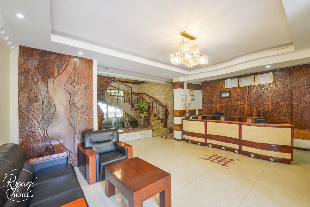 Ropani Hotel Kitende Exterior photo